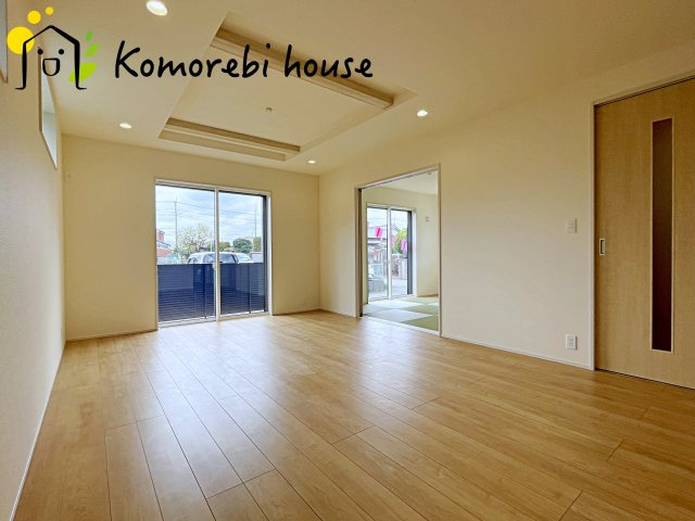 大宮　West Side Court（さいたま市西区飯田）　新築一戸建て　ブルーミングガーデン　01の居間・リビング|26.4.6撮影済み