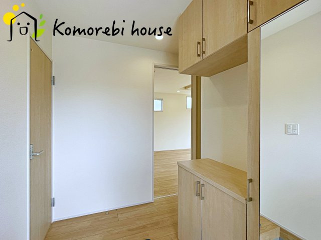 大宮　West Side Court（さいたま市西区飯田）　新築一戸建て　ブルーミングガーデン　01の玄関|26.4.6撮影済み