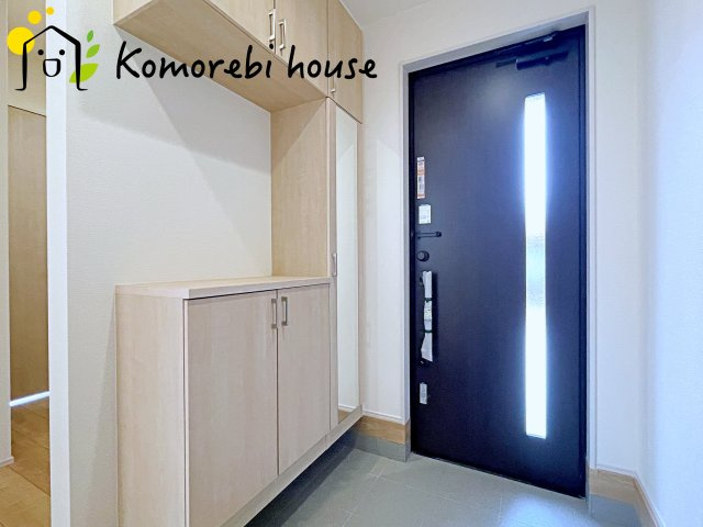 大宮　West Side Court（さいたま市西区飯田）　新築一戸建て　ブルーミングガーデン　01の玄関|26.4.6撮影済み