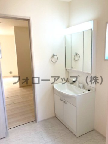 リーブルガーデン加古川市平岡町二俣の独立洗面台|独立洗面台で身支度をすべて済ませてしまいましょう