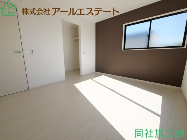 加古川市野口町野口　　新築戸建の寝室|同社施工事例