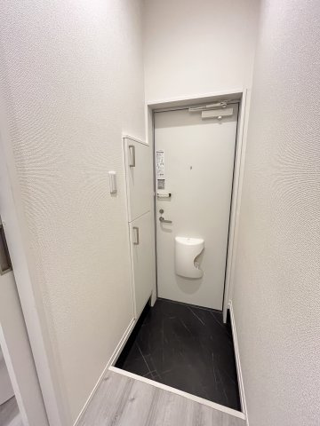 ユーリア宝出の玄関