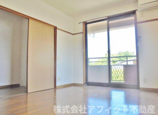 【居間・リビング】 | エメローズ山下 | 洋室7.5帖　※写真はイメージです