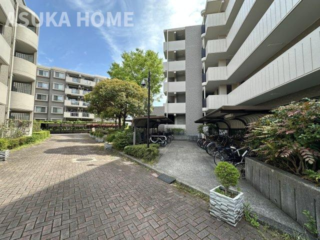 サザンヒルズ竹山七番館の外観|大規模修繕工事2025年11月完了また計画的に実施、維持管理が行われています。
