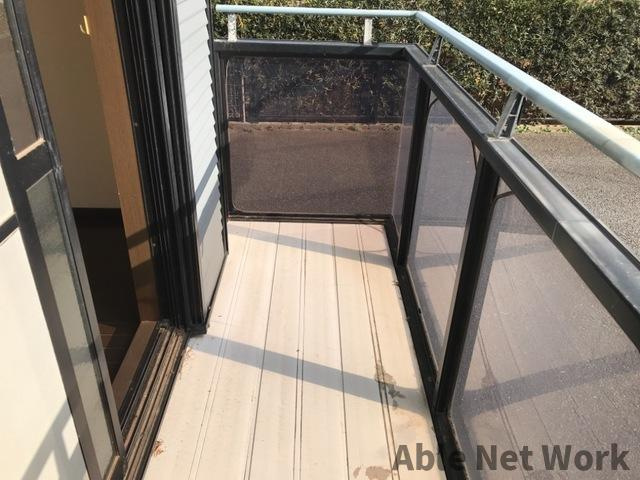 ブランドール木滝Aのバルコニー|南向きのベランダで