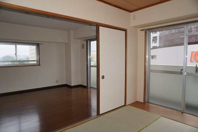 第2プレミール東久留米の居間・リビング