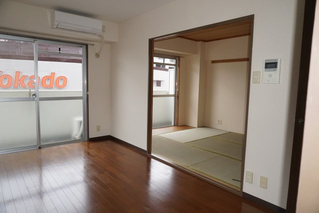 第2プレミール東久留米の居間・リビング|使いやすいリビングです