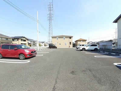 【駐車場】 | ルクシアＢ