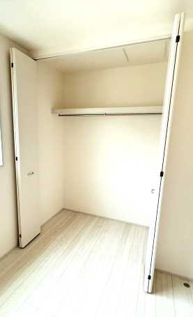 リーブルガーデンS前橋市樋越町第４　3号棟の収納|２階洋室3収納です