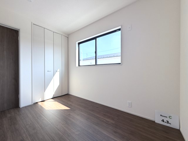 リーブルガーデンS前橋市樋越町第４　3号棟の洋室|２階洋室3です