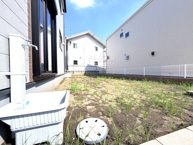 リーブルガーデンS前橋市樋越町第４　3号棟の庭|南庭付きです☆広々しているので家庭菜園なども楽しめますよ！