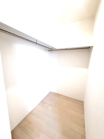 リーブルガーデンS前橋市樋越町第４　5号棟の収納|２階洋室1収納ウォークインクローゼットです
