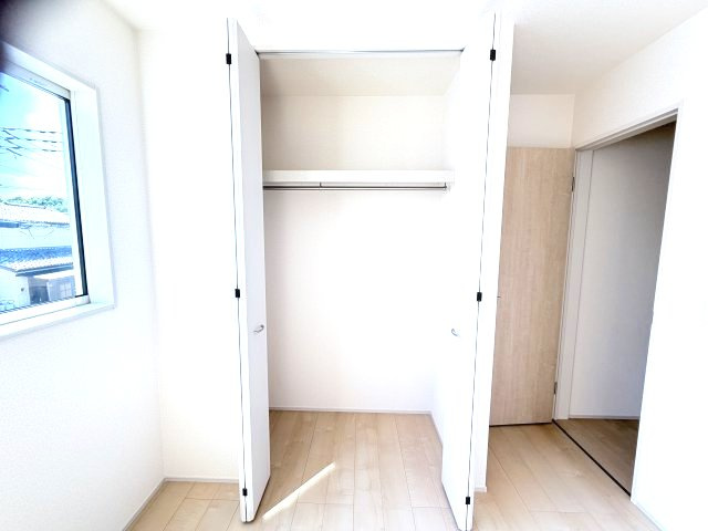 リーブルガーデンS前橋市樋越町第４　5号棟の収納|２階洋室2収納です