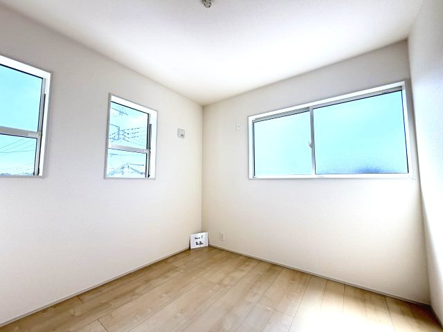 リーブルガーデンS前橋市樋越町第４　5号棟の洋室|２階洋室3です