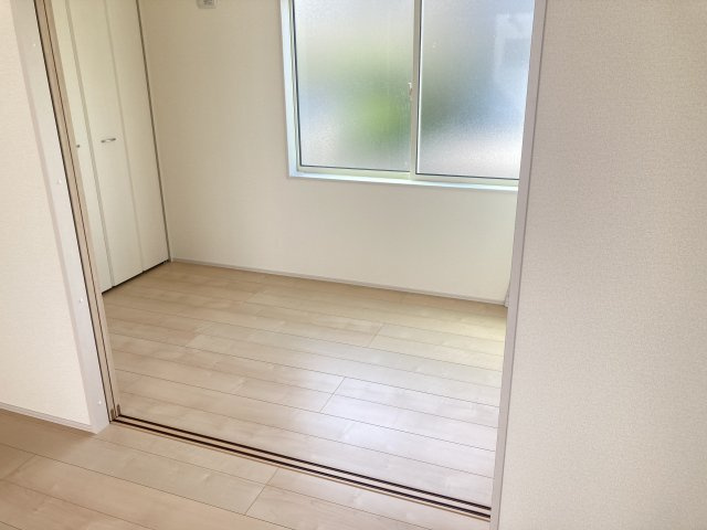 リーブルガーデンS前橋市樋越町第４　5号棟の収納|1階洋室です