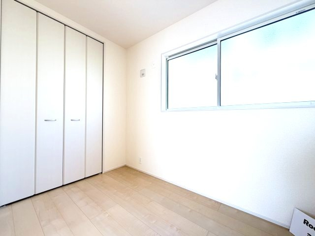 リーブルガーデンS前橋市樋越町第４　5号棟の収納|1階洋室です