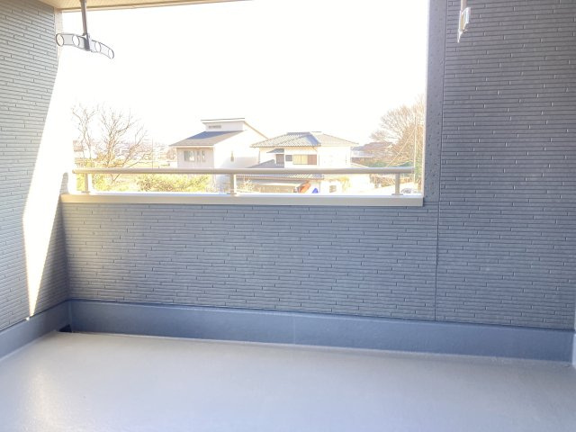 リーブルガーデンS前橋市樋越町第４　5号棟のバルコニー|インナーバルコニーがあり沢山の洗濯物が干せますよ