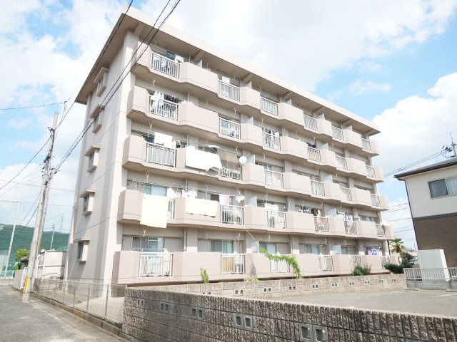 吉備ハイコーポの外観