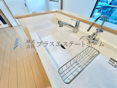 【その他】 | 垂水区星陵台 戸建 | 浄水器付きのシンク♪キッチンカウンターと同じ人口大理石シンクで綺麗ですね♪