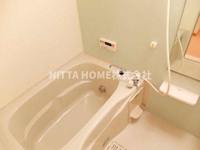 丹波市氷上町上成松のアパートの浴室|浴室乾燥機・追い焚き機能付き◎