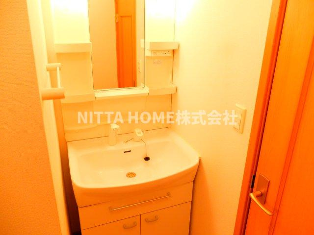 丹波市氷上町上成松のアパートの独立洗面台|人気の洗髪洗面化粧台が付いています◇