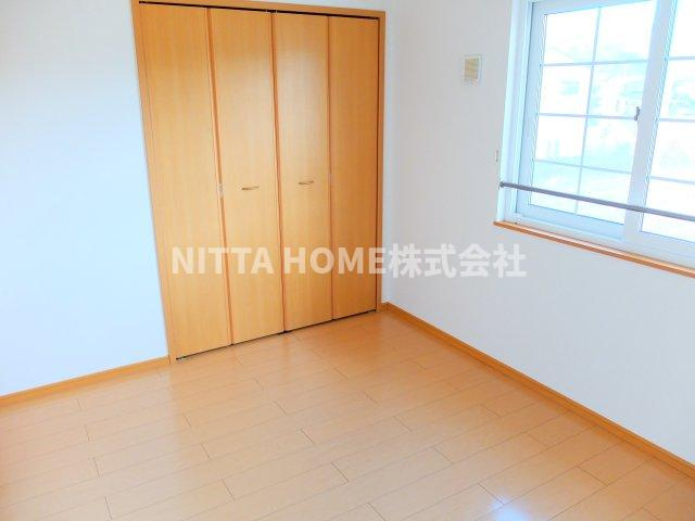 丹波市氷上町上成松のアパートの洋室|各居室は６帖です！！