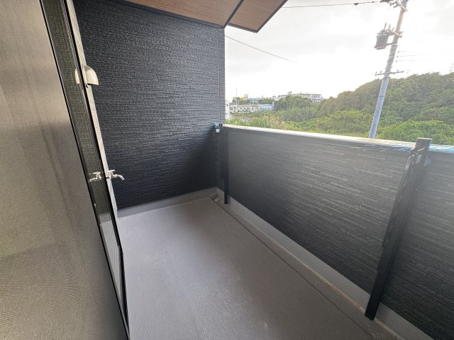 沖縄市登川（全5棟）4号棟のバルコニー|4号棟　インナーバルコニー♪