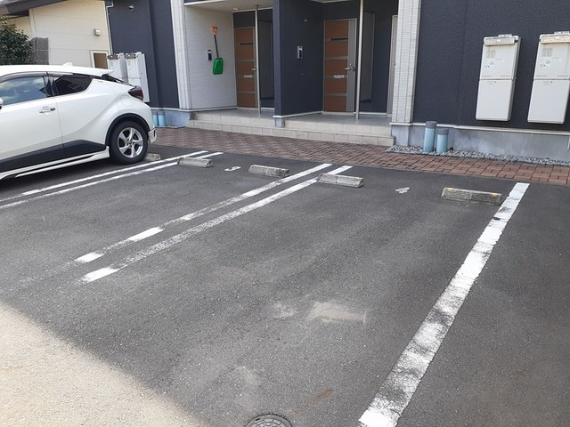 【駐車場】