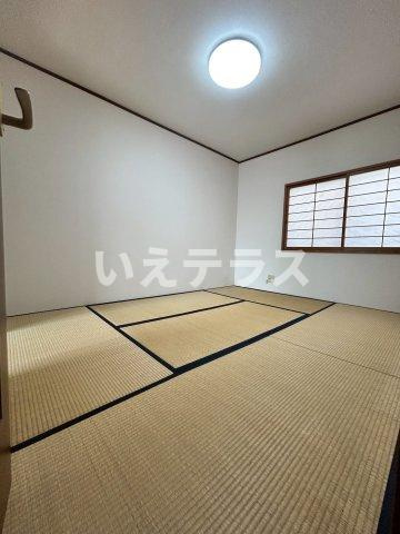 湊山町貸家の和室