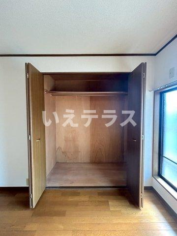 湊山町貸家の収納