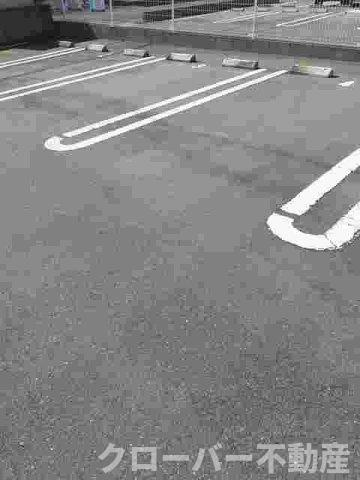 Ｌｏｇｉａ　Ｓの駐車場