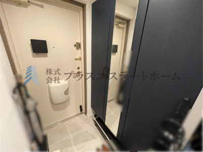 【玄関】 | シーアイマンション須磨エクシード | 天井高のシューズボックスでたっぷり収納出来ます♪