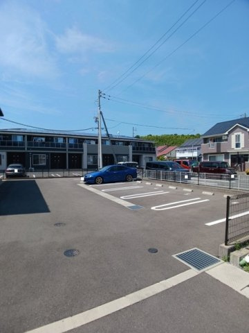 アスティオス永城院の駐車場