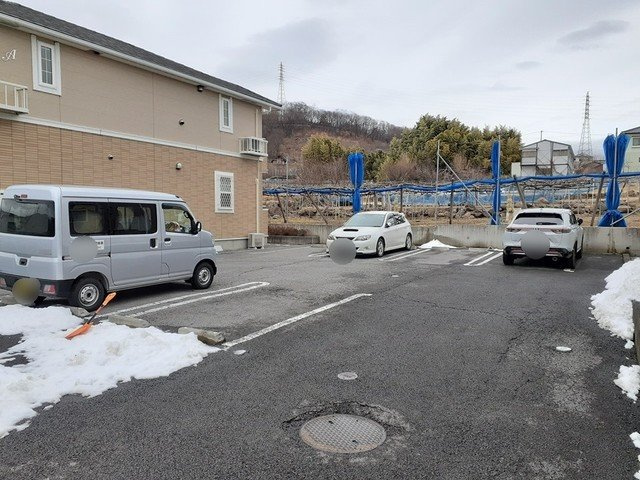 カーサ・ソーレ　Ａの駐車場