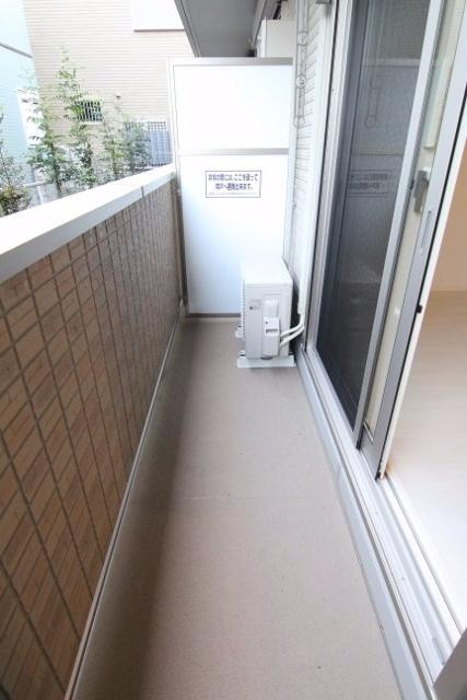 オーラ新浦安のバルコニー