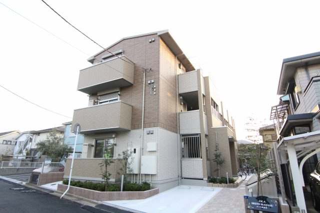 オーラ新浦安の外観