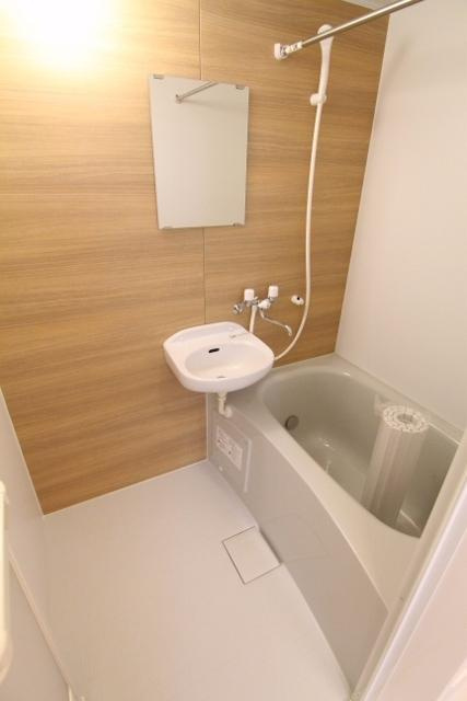 オーラ新浦安の浴室