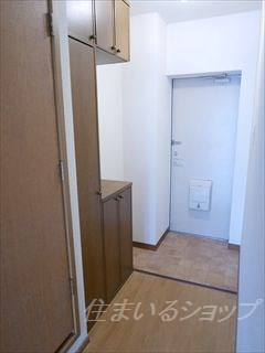 アイランド古本の玄関