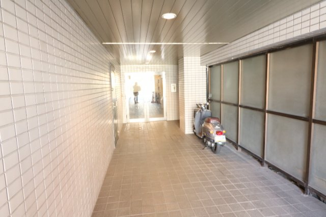 【エントランス】