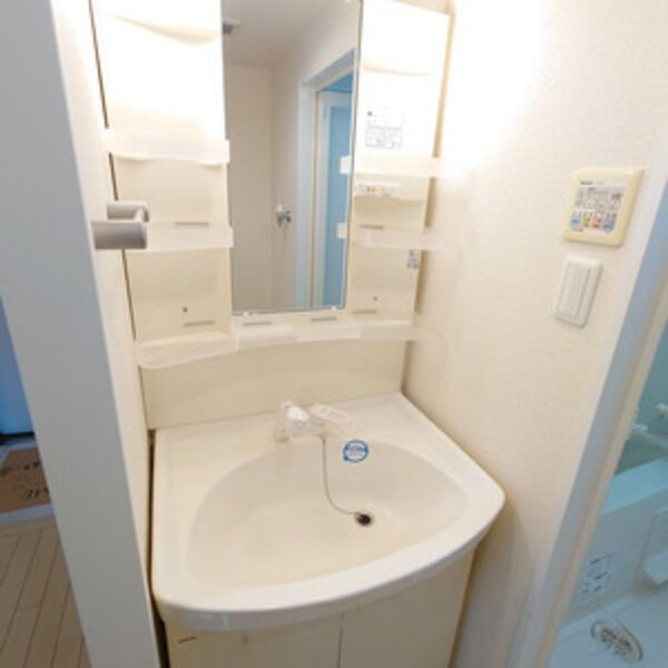 グランルージュ栄 Ⅱの洗面所