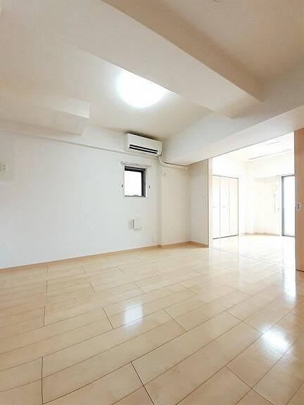 フレスクーラ神楽坂の居間・リビング