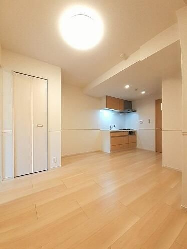 プラムツリー神楽坂の居間・リビング