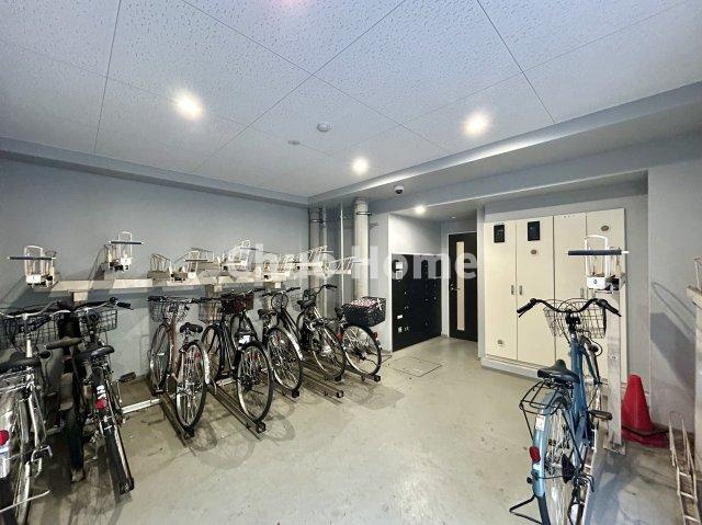 プロスタイルウェルス南千住メディフィスの駐輪場|【自転車置き場】最新の空き状況や費用などの詳細は担当スタッフまでお問い合わせください。