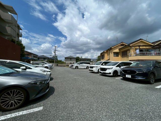 パッセル豊中の駐車場