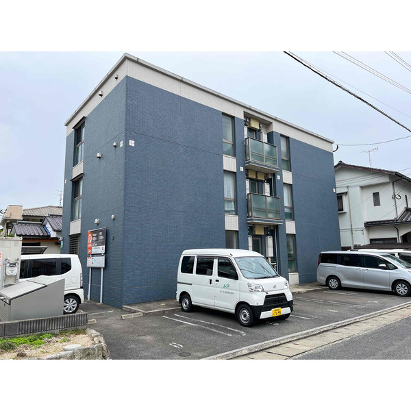 福岡市南区大橋３丁目の賃貸マンションの駐車場