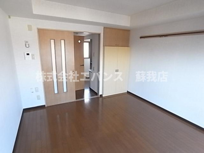 【寝室】 | ヒルズ・オキマンション | 使い勝手のいい寝室です