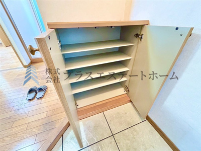 【その他】 | 長田区御屋敷通2丁目　店舗付き住宅 | 居住スペースのシューズボックス♪