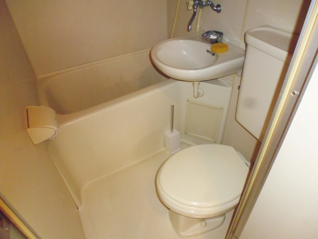 エヴェナール赤羽の浴室|バス・トイレは一緒のお部屋です！