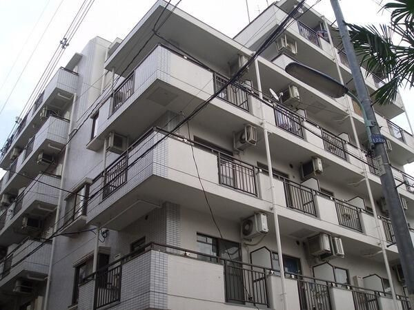 日神パレス新大塚の外観