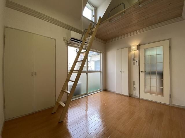 ベルク白山の居間・リビング